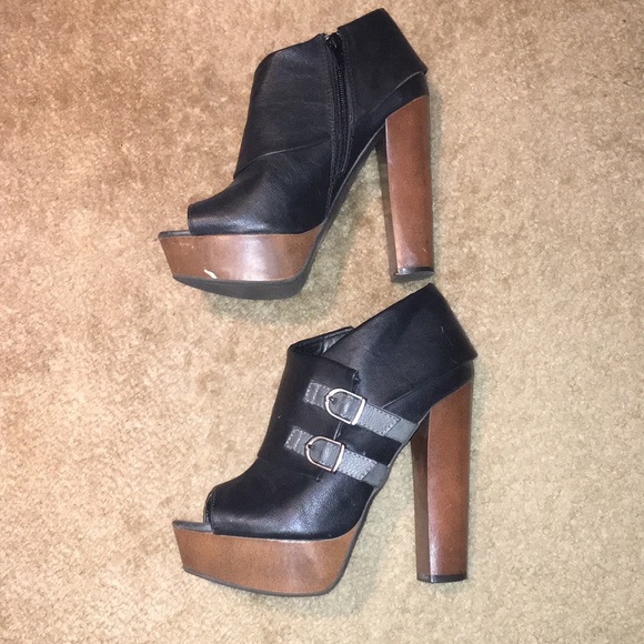 Black, Gray & Brown Peep Toe Platform Heels - Picture 3 of 7